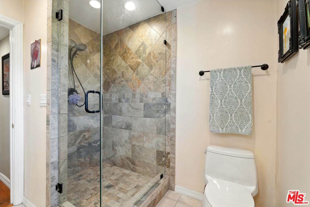 12955 Riverside Dr Unit: 210