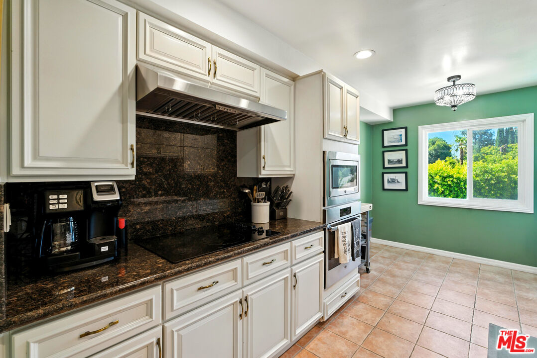 12955 Riverside Dr Unit: 210