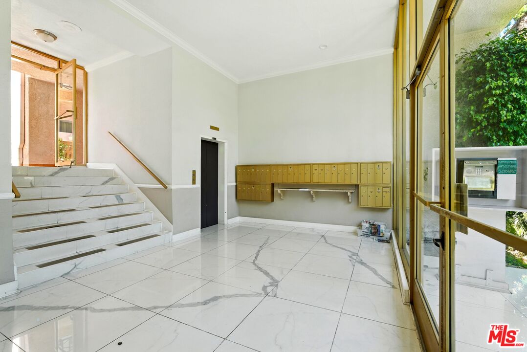 12955 Riverside Dr Unit: 210