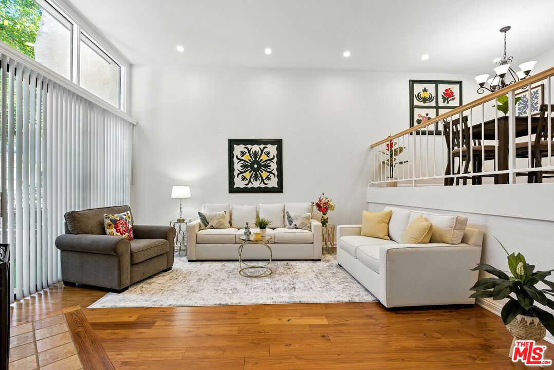 9000 Vanalden Ave Unit: 197