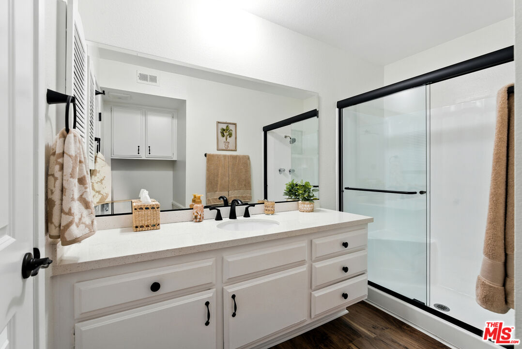 9000 Vanalden Ave Unit: 197