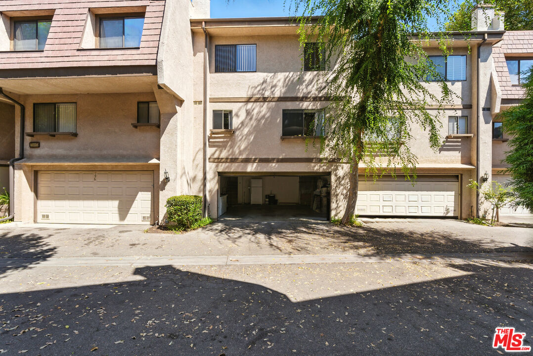 9000 Vanalden Ave Unit: 197