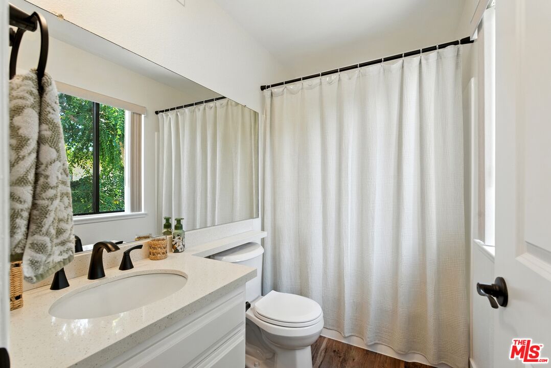 9000 Vanalden Ave Unit: 197