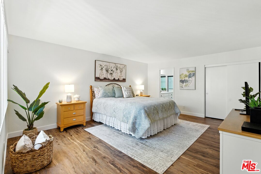 9000 Vanalden Ave Unit: 197