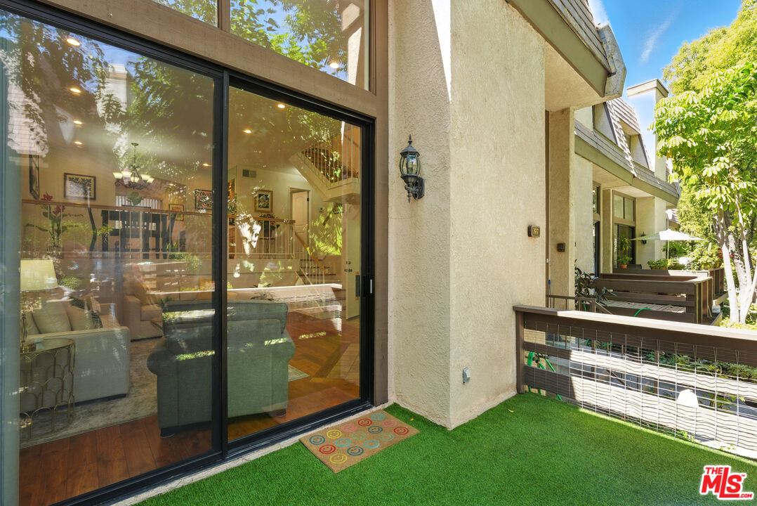 9000 Vanalden Ave Unit: 197