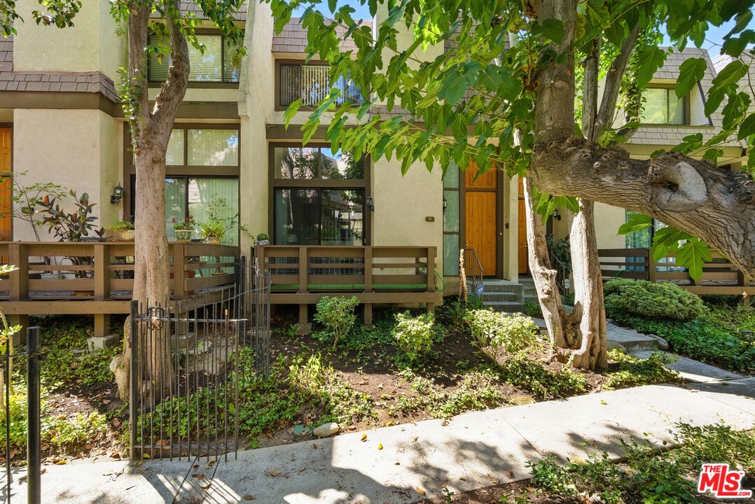 9000 Vanalden Ave Unit: 197