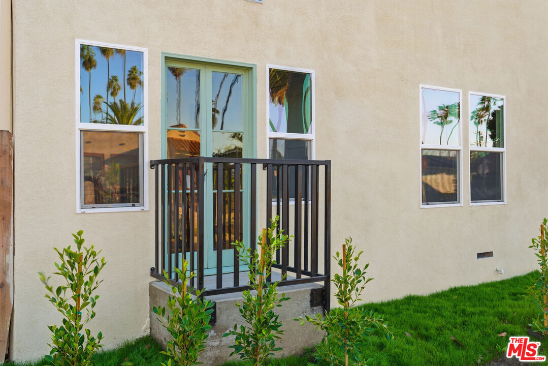 5200 S St Andrews Pl