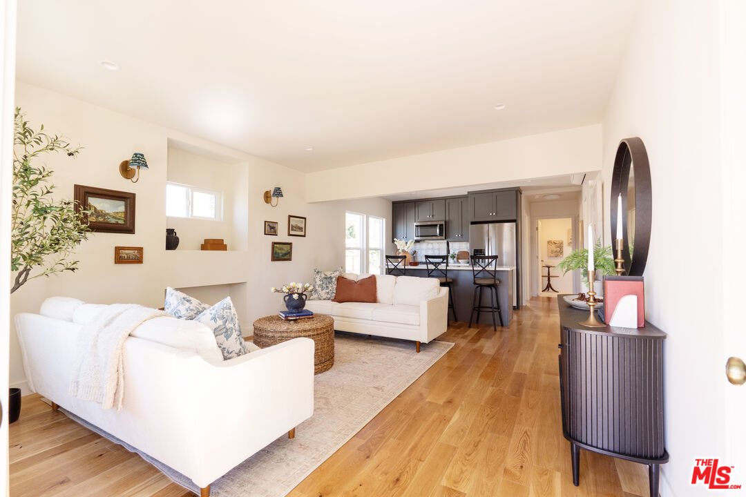 5200 S St Andrews Pl