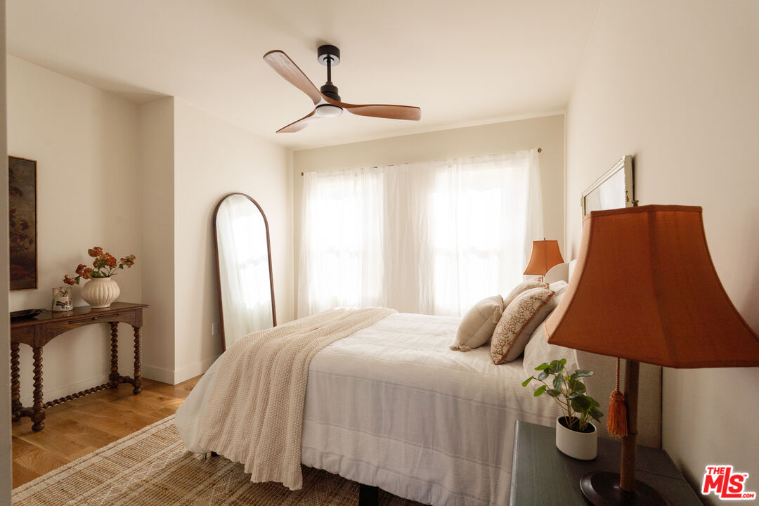 5200 S St Andrews Pl