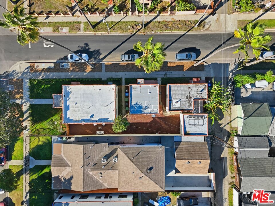 5200 S St Andrews Pl