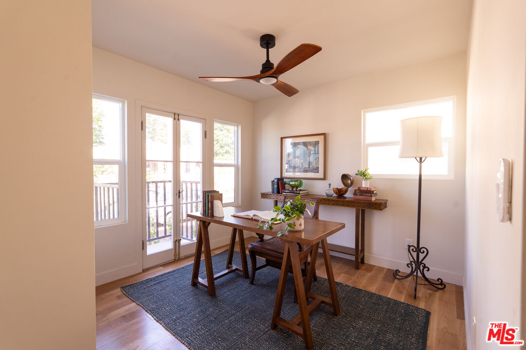 5200 S St Andrews Pl