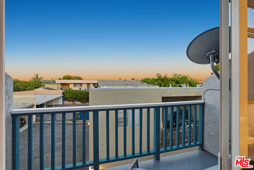 519 E Hazel St Unit: 11