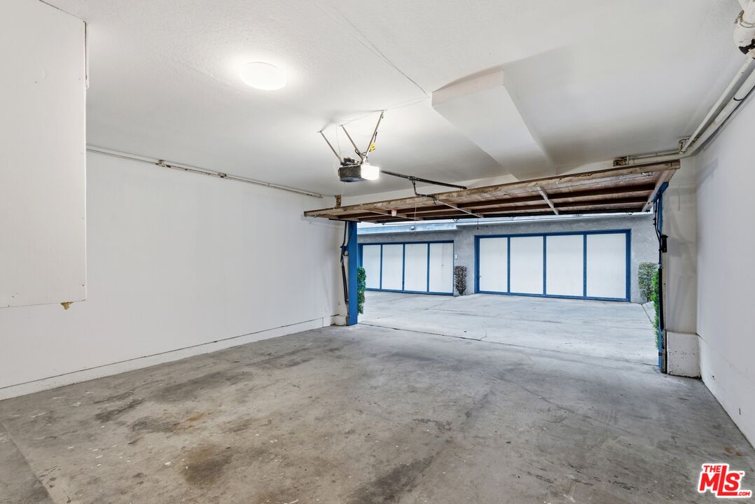 519 E Hazel St Unit: 11