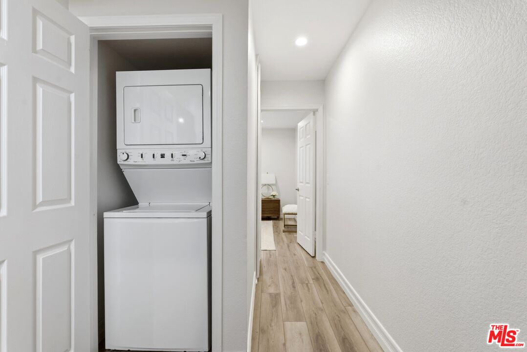 519 E Hazel St Unit: 11