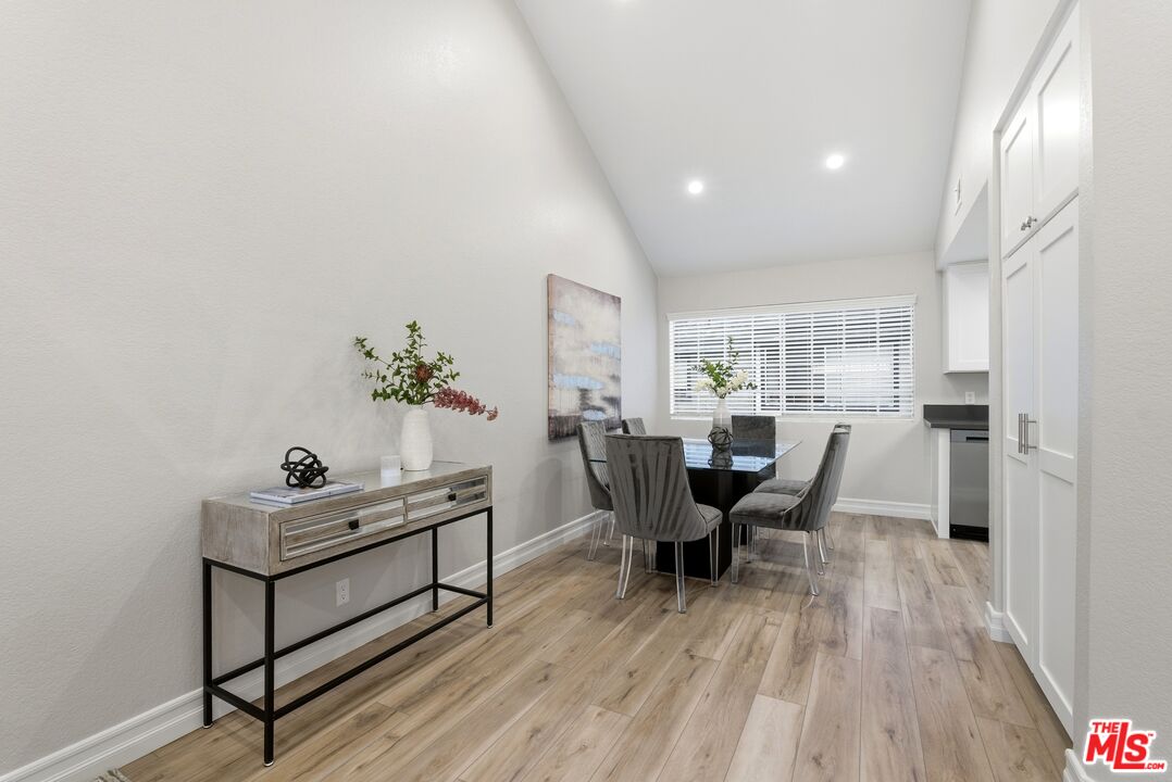 519 E Hazel St Unit: 11