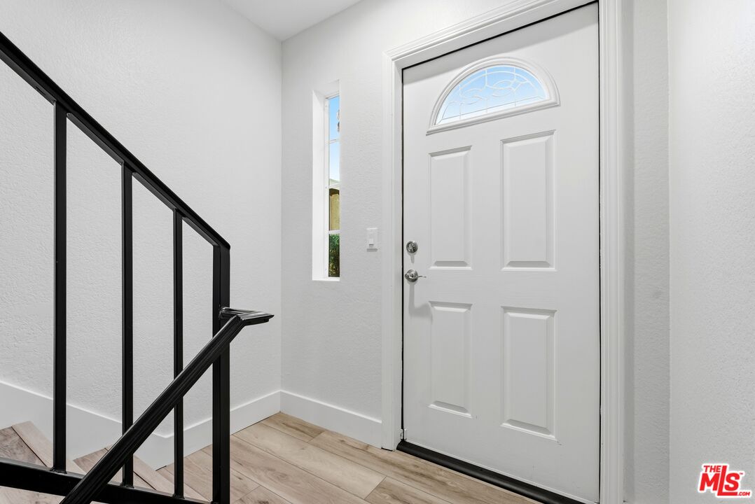 519 E Hazel St Unit: 11