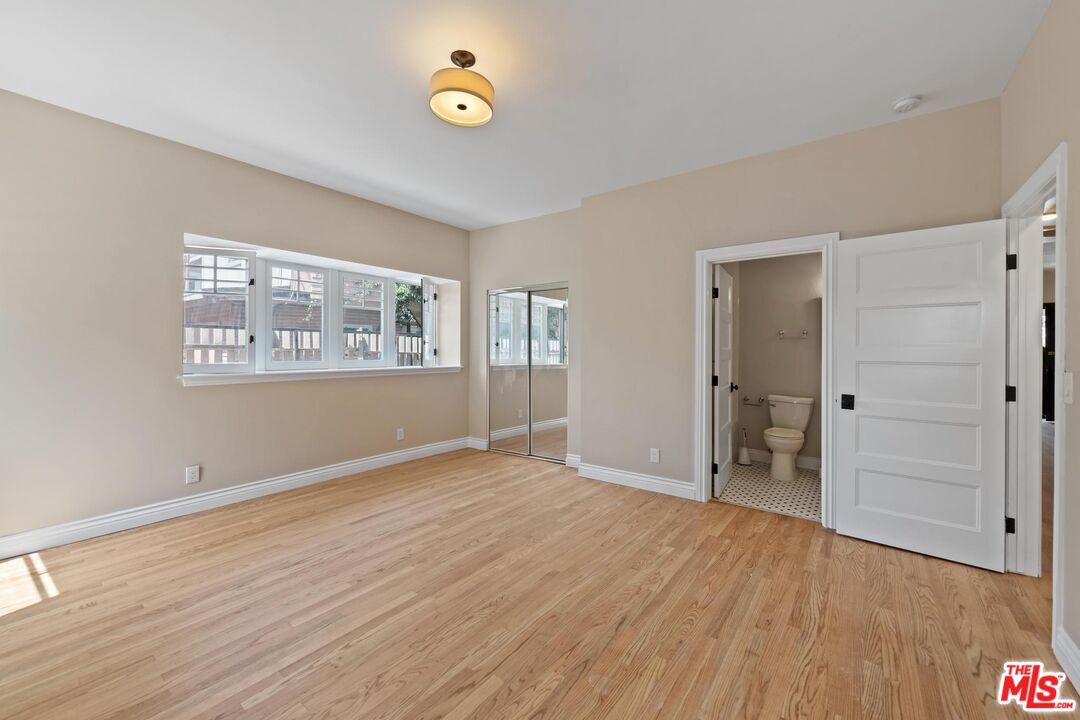 1238 S Bonnie Brae St