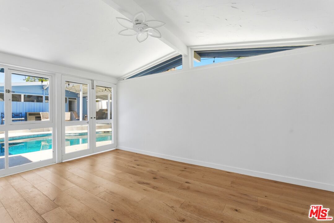 26 Packet Rd