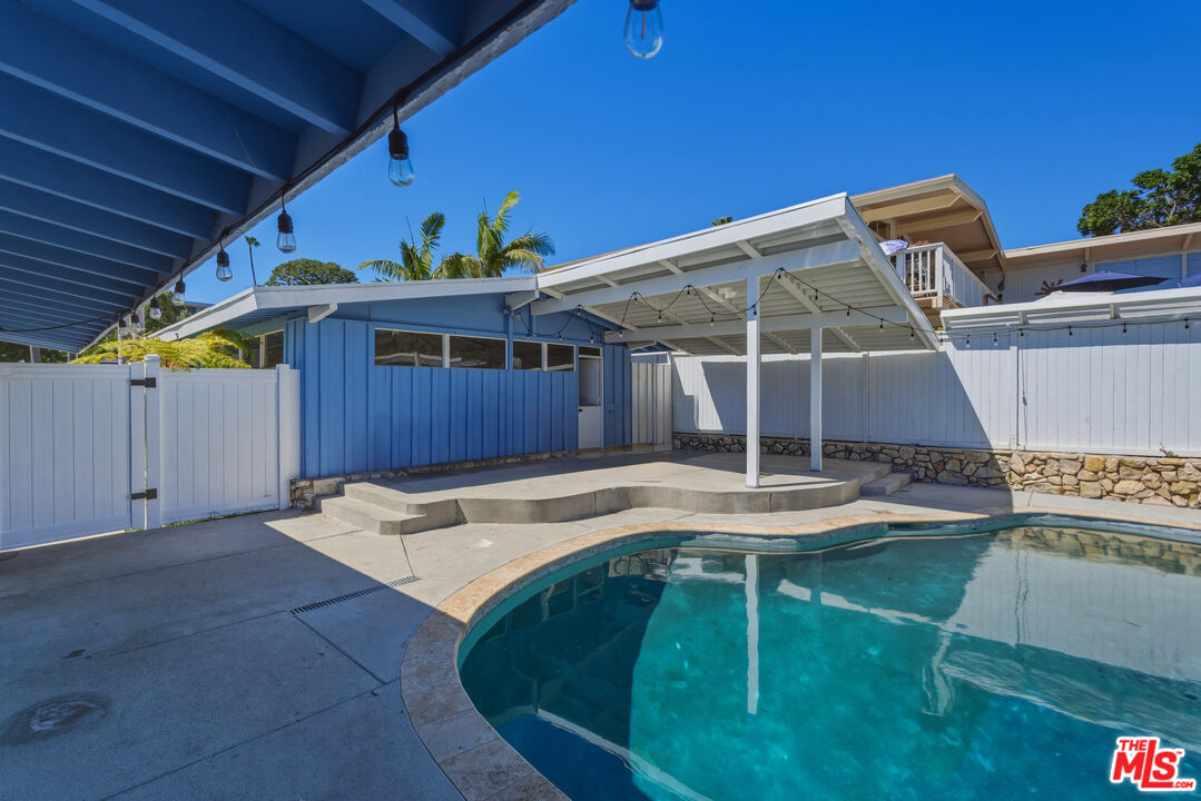 26 Packet Rd