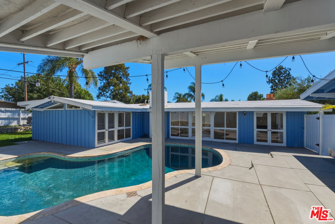 26 Packet Rd