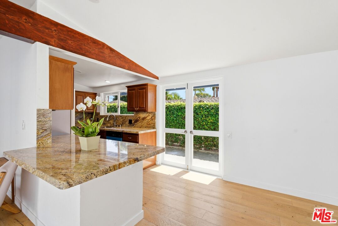 26 Packet Rd