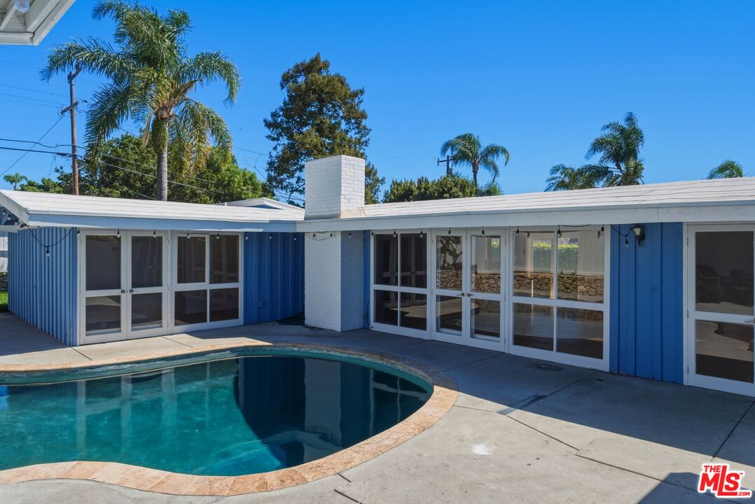 26 Packet Rd