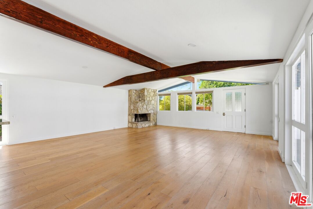 26 Packet Rd