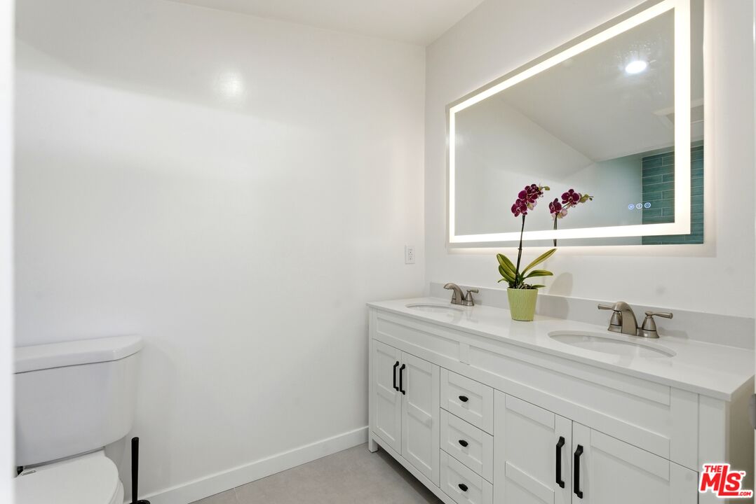26 Packet Rd