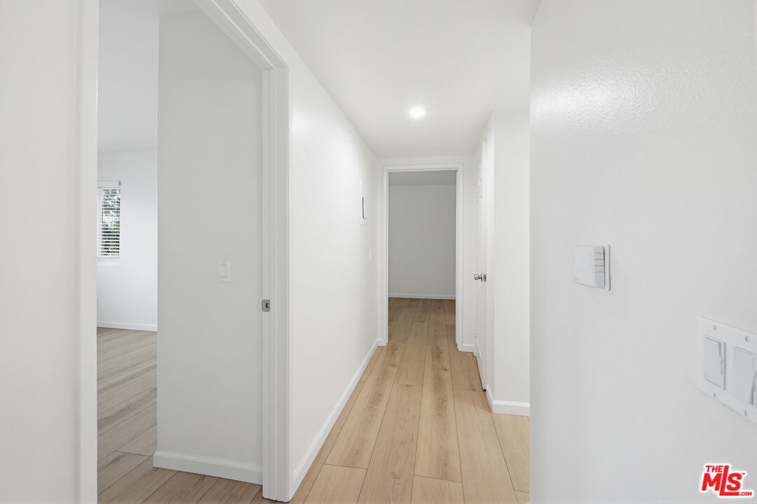4810 S La Brea Ave Unit: 210
