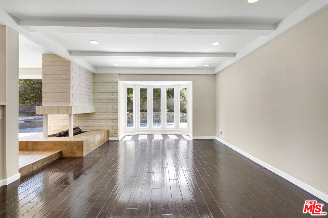 26572 Academy Dr