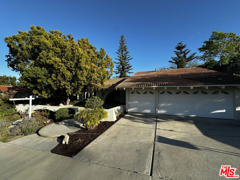26572 Academy Dr