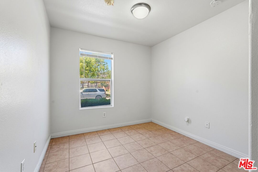1050 Harbor Heights Dr Unit: C