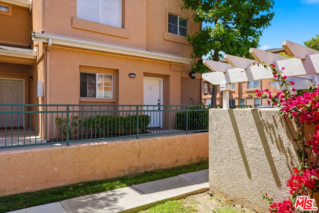1050 Harbor Heights Dr Unit: C