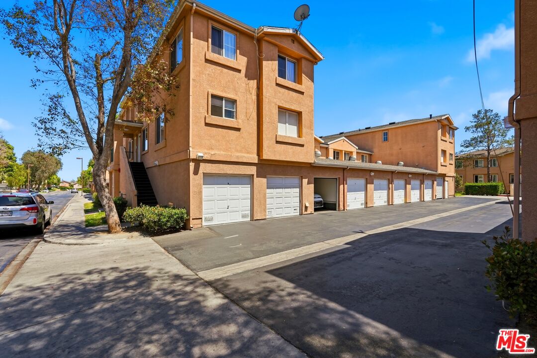 1050 Harbor Heights Dr Unit: C