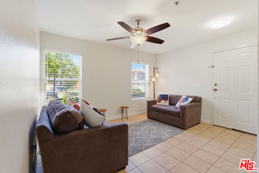 1050 Harbor Heights Dr Unit: C