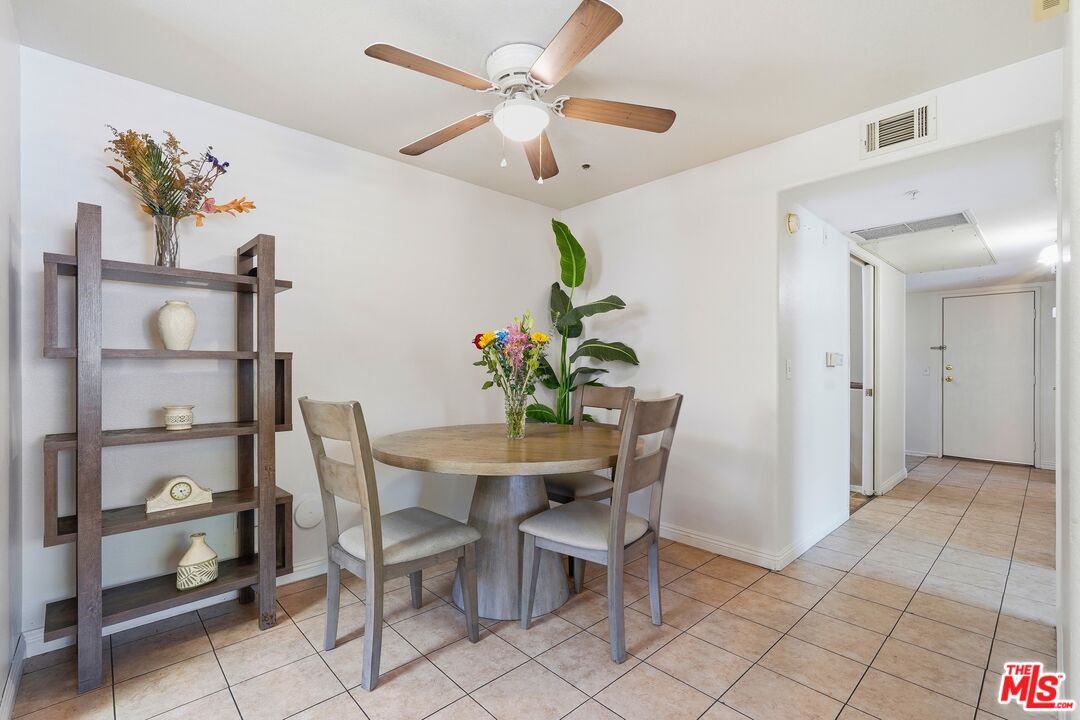 1050 Harbor Heights Dr Unit: C