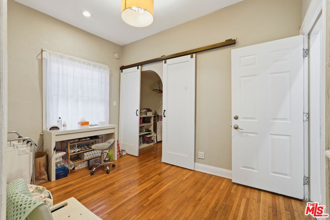 1760 W 24th St