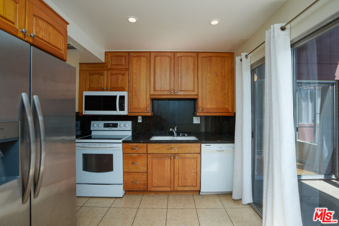 5045 Maytime Ln Unit: 119