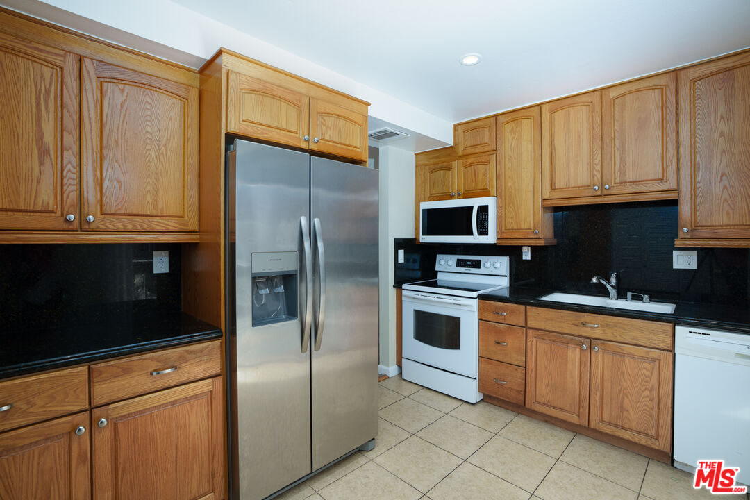 5045 Maytime Ln Unit: 119