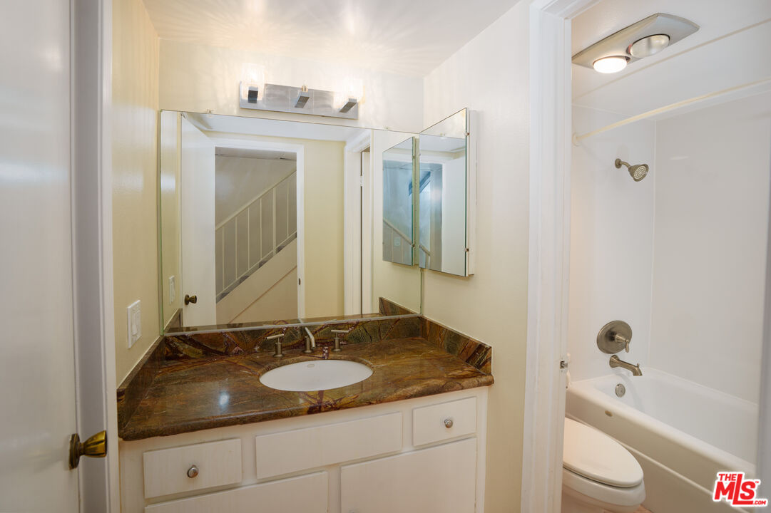 5045 Maytime Ln Unit: 119