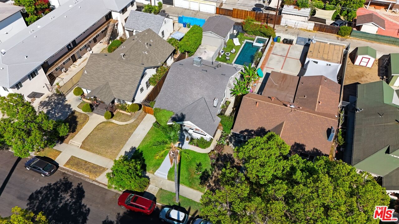 2640 S Hobart Blvd