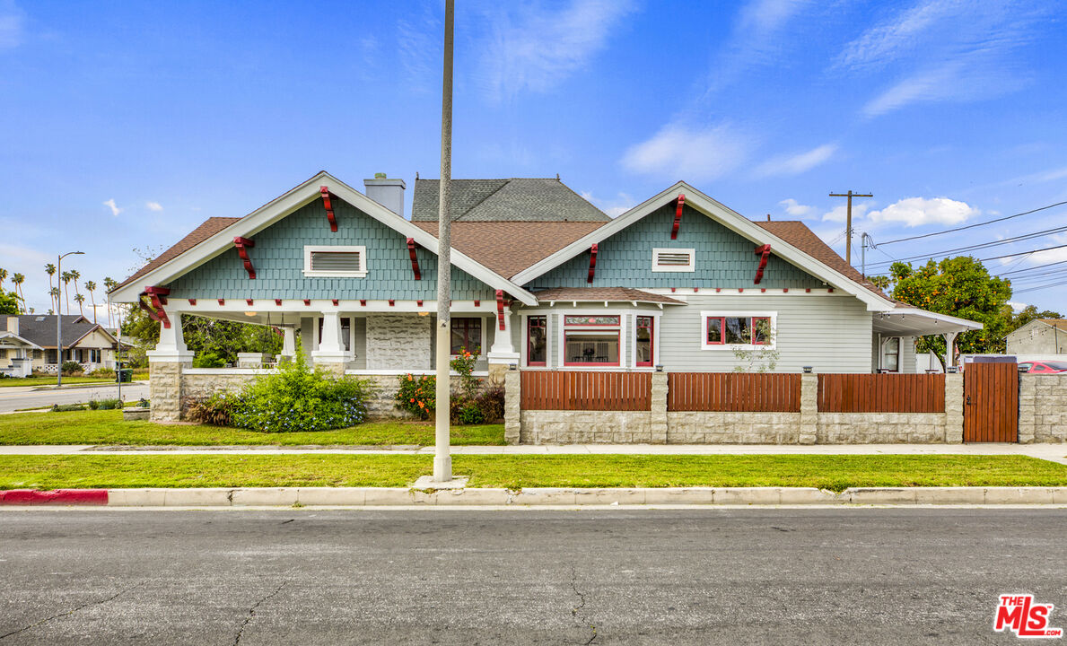 3628 Arlington Ave