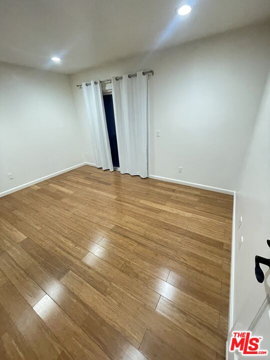 4810 S La Brea Ave Unit: 107
