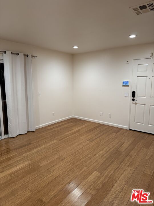 4810 S La Brea Ave Unit: 107