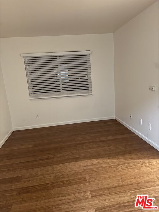 4810 S La Brea Ave Unit: 107
