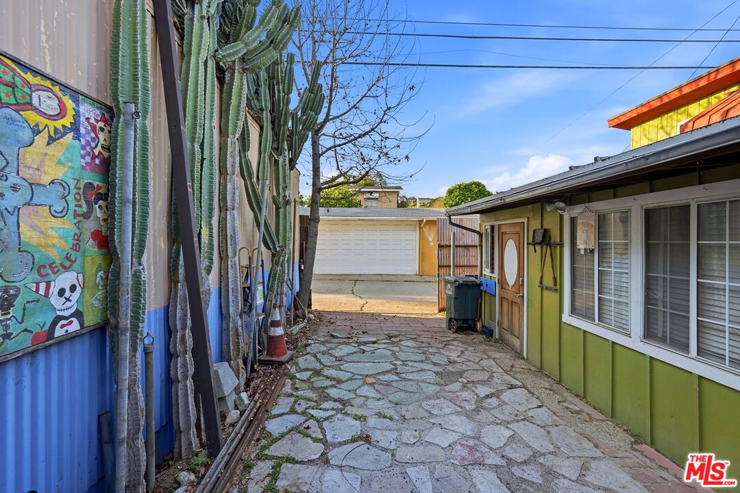 5371 Alhambra Ave