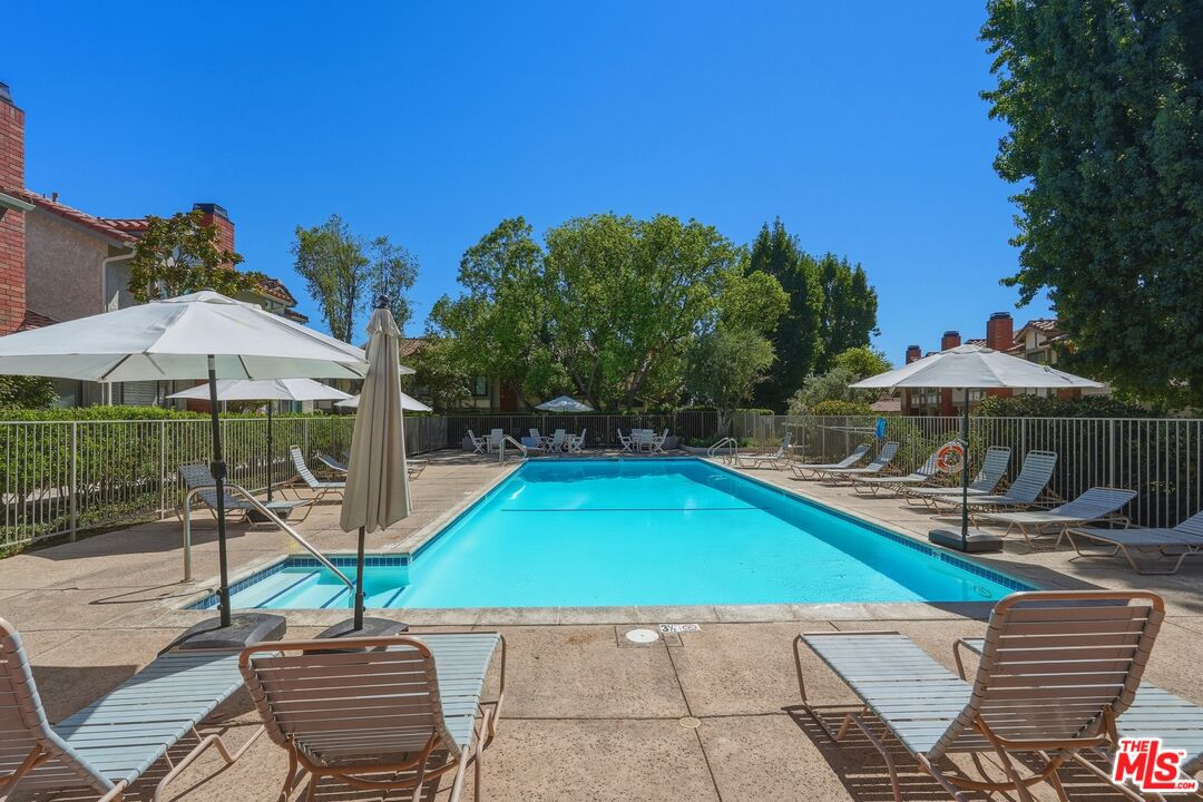 6845 Valley Circle Blvd Unit: 22
