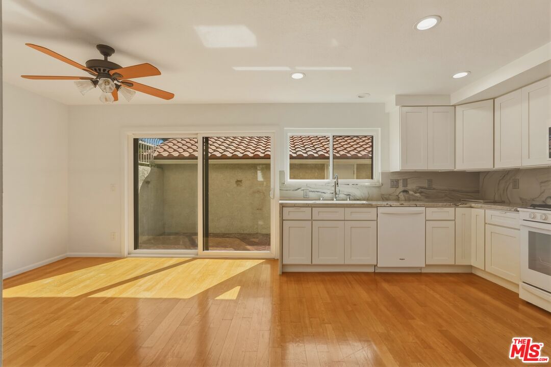 6845 Valley Circle Blvd Unit: 22