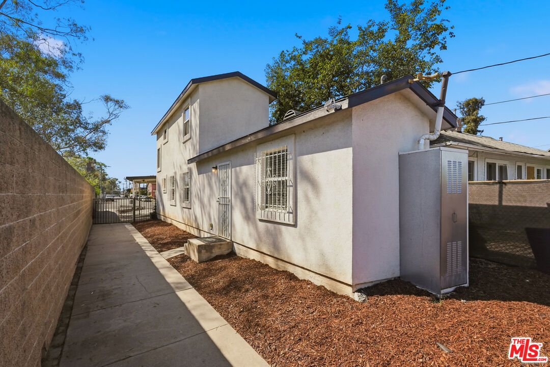 2216 5th Ave