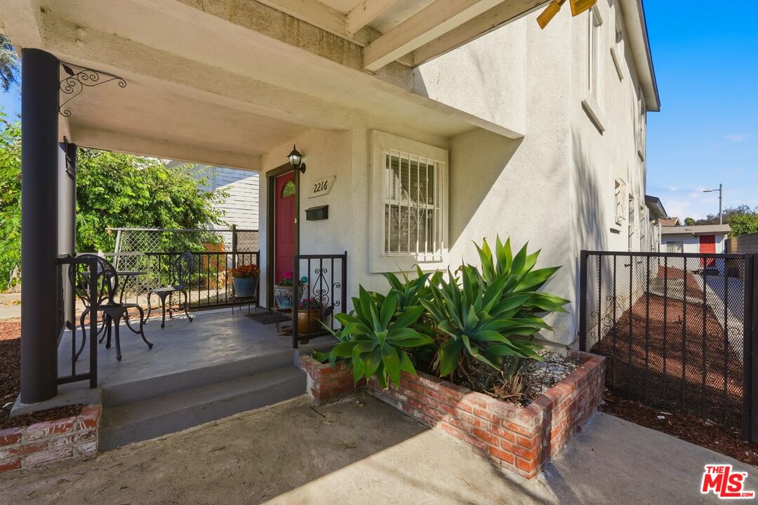 2216 5th Ave